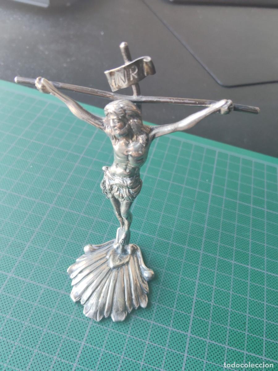 Antig&uuml;edades: CRUCIFIJO ANTIGUO DE PLATA CON PEANA