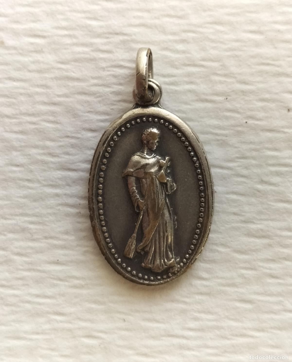 Antig&uuml;edades: MEDALLA RELICARIO DEL BEATO MART&Iacute;N DE PORRES (TELA TOCADA A SU CUERPO)