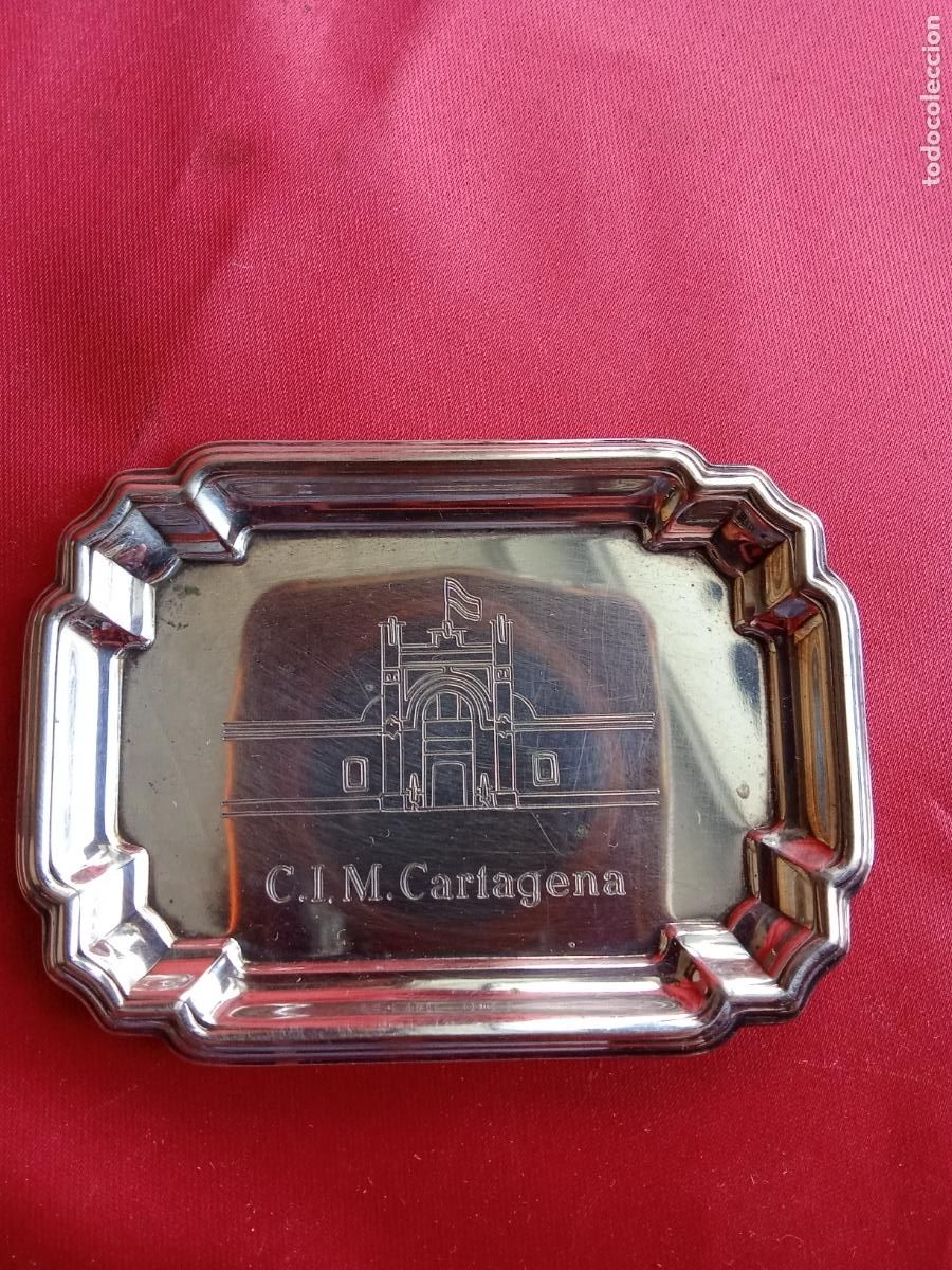 Antig&uuml;edades: Bandeja peque&ntilde;a Armada Espa&ntilde;a C.I.M Cartagena. Alpaca Joyer&iacute;a Ferrol. Vitrina 6