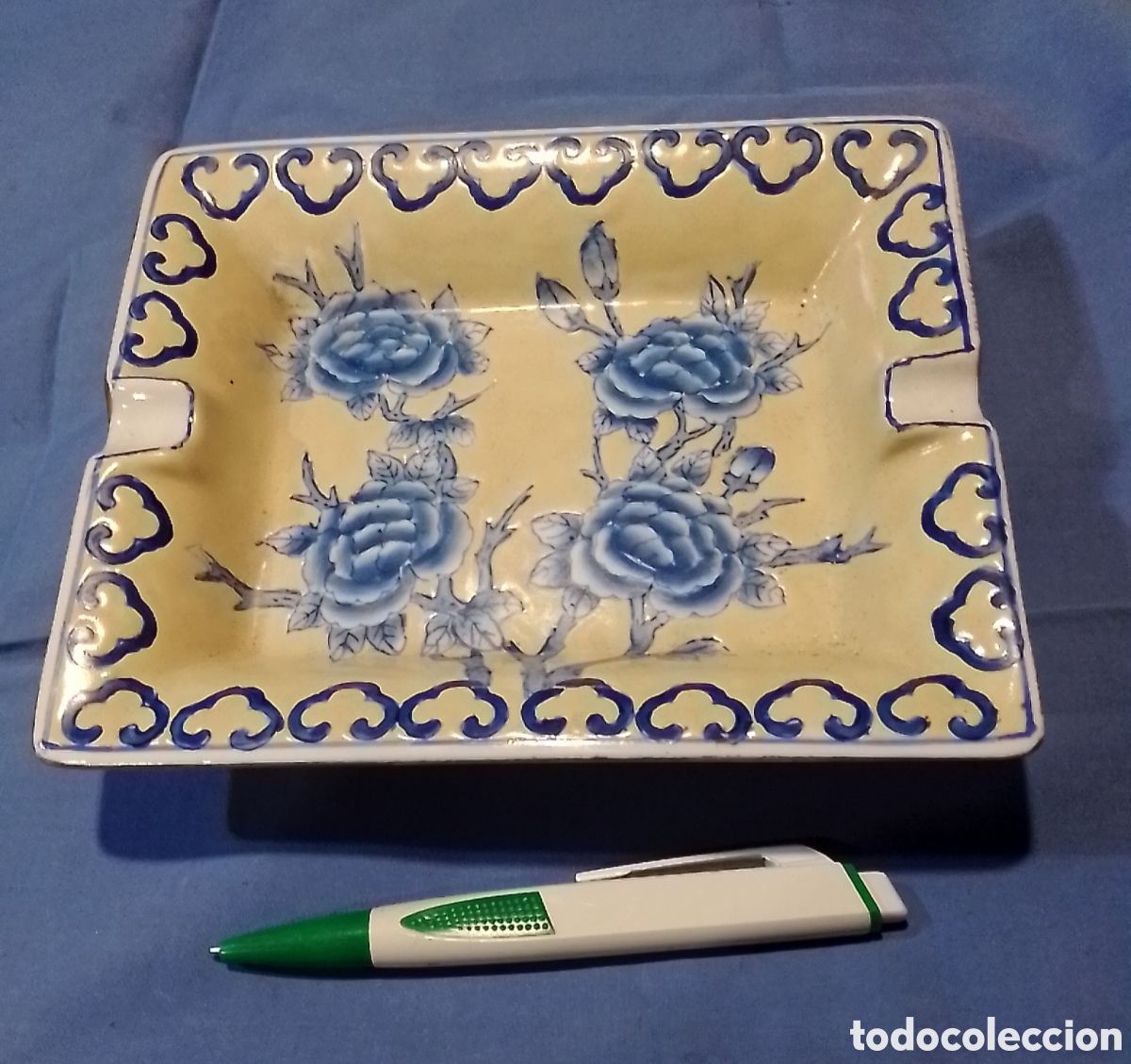 Antiquit&eacute;s: Cenicero de porcelana china
