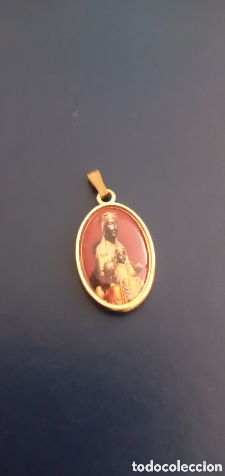 Antig&uuml;edades: MEDALLA DE LA VIRGEN DE MONTSERRAT