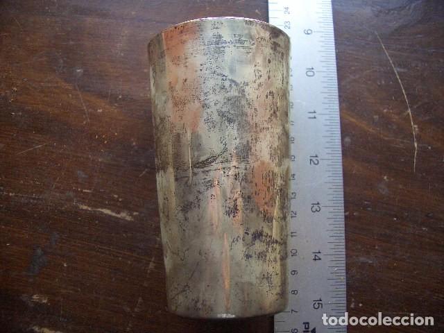 Antig&uuml;edades: vaso julepe o cubilete de plata de ley (plata maciza) de finales del siglo XX