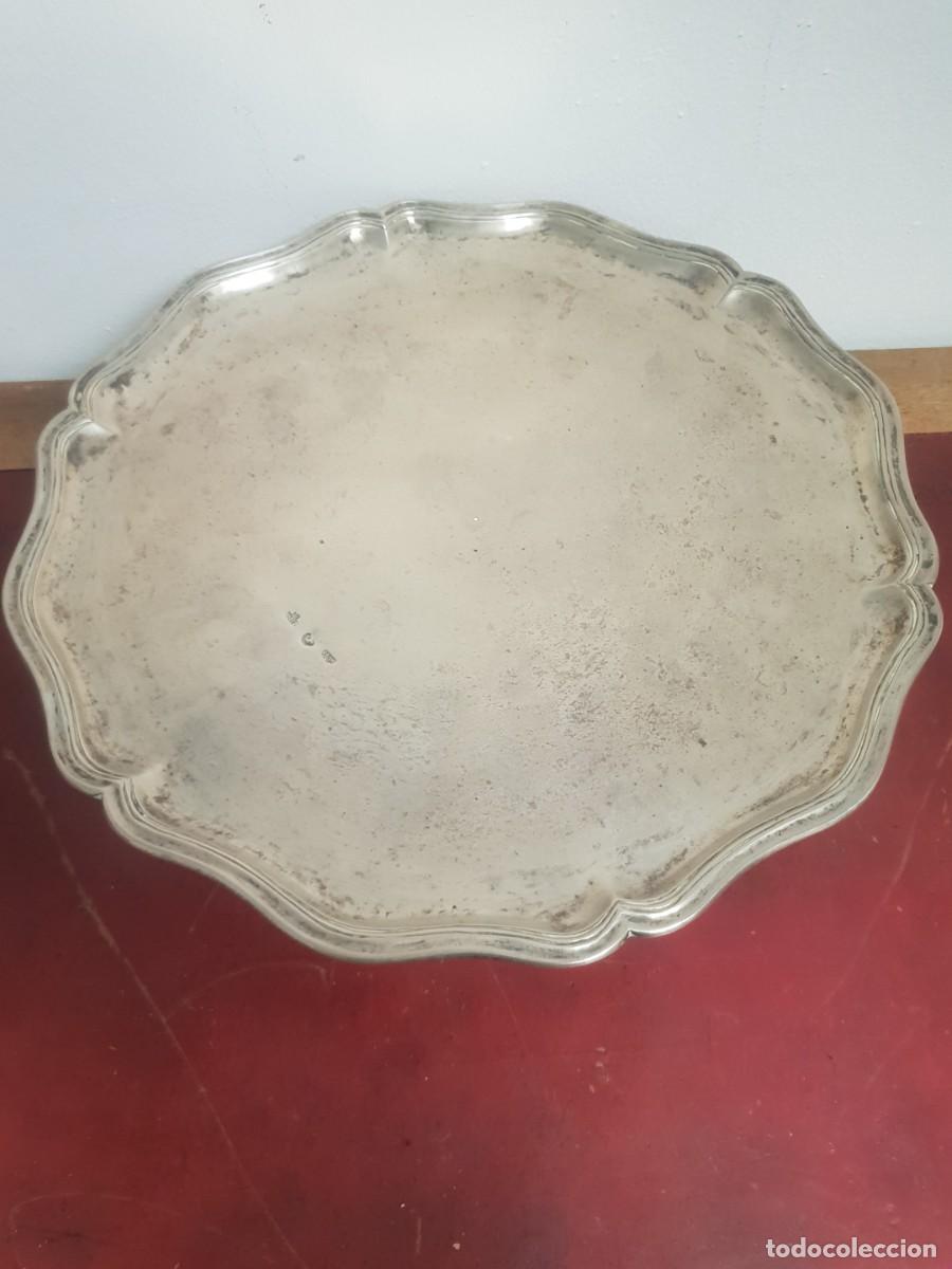 Antig&uuml;edades: Salvilla de plata siglo xviii punzonada 1.485 kg