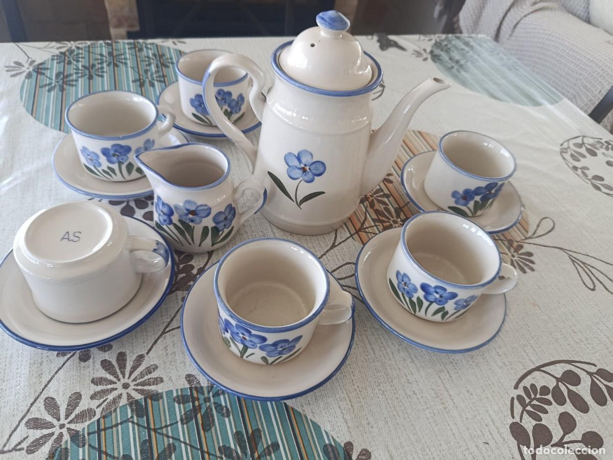 Antig&uuml;edades: Juego de caf&eacute; A.S. Arenes &ndash; Manises &ndash; 6 tazas, 6 platillos, cafetera y lechera
