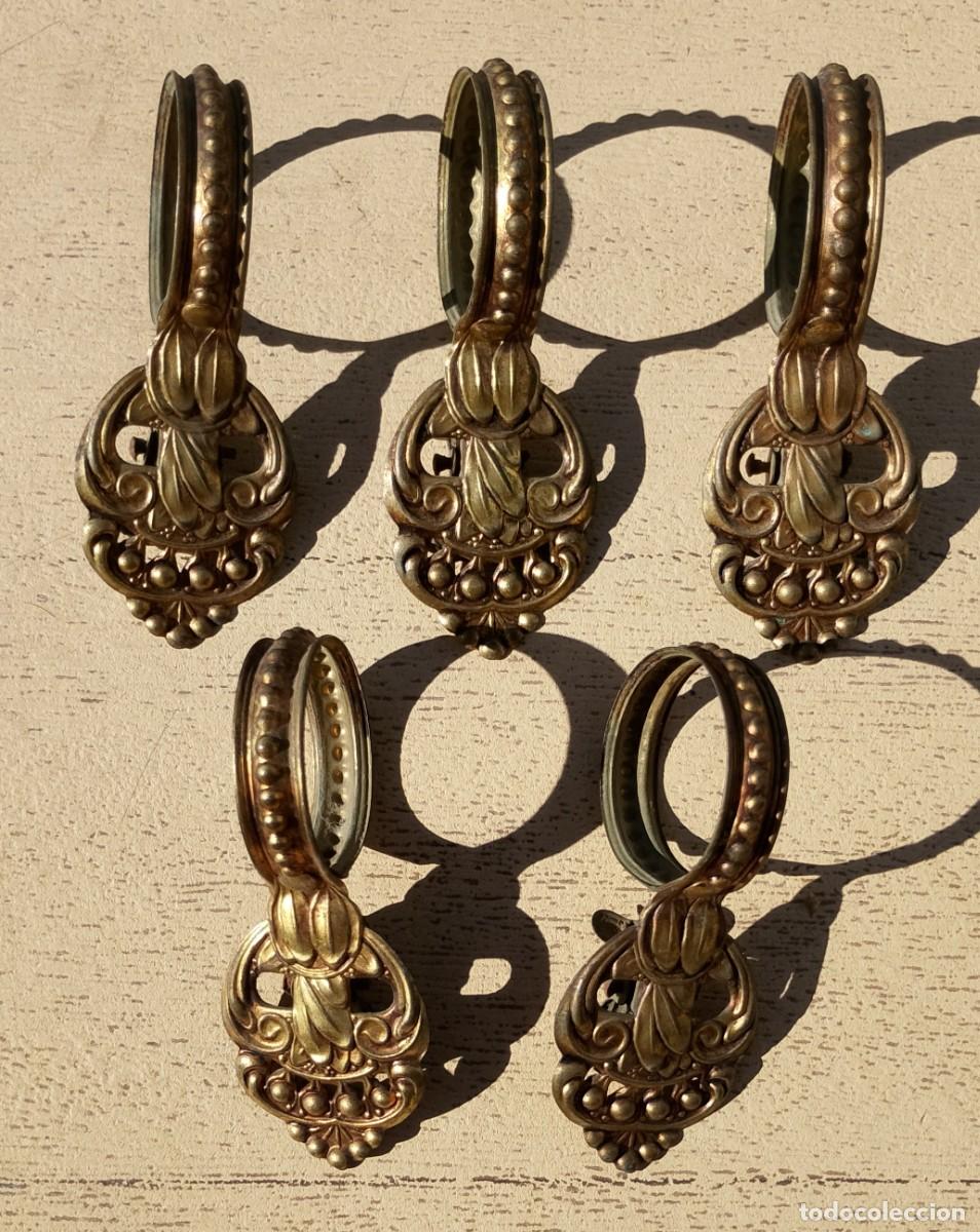 Antig&uuml;edades: Lote Pinzas Anillas Antiguas para Cortinas con Copete Decorativo Vintage Relieve Barroco