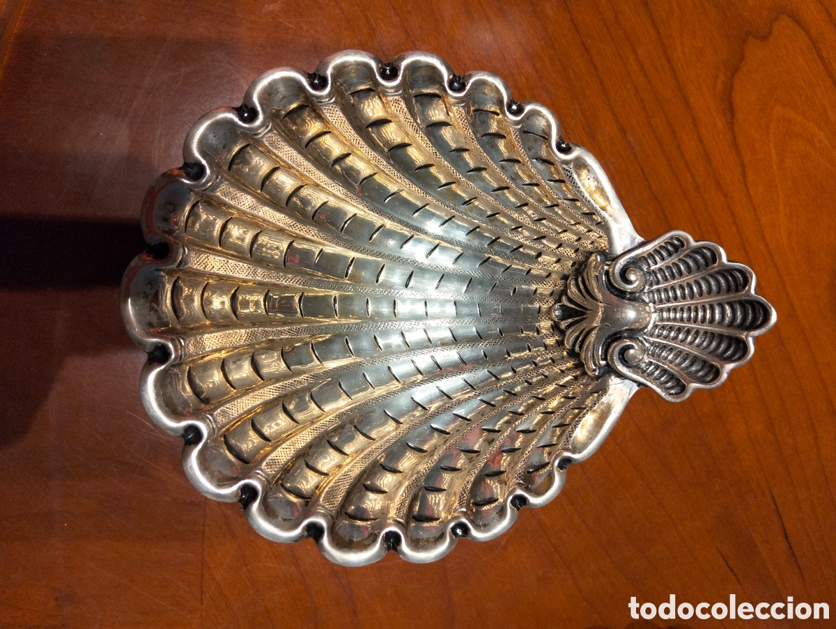 Antig&uuml;edades: Dos conchas bautismales - Foto 3