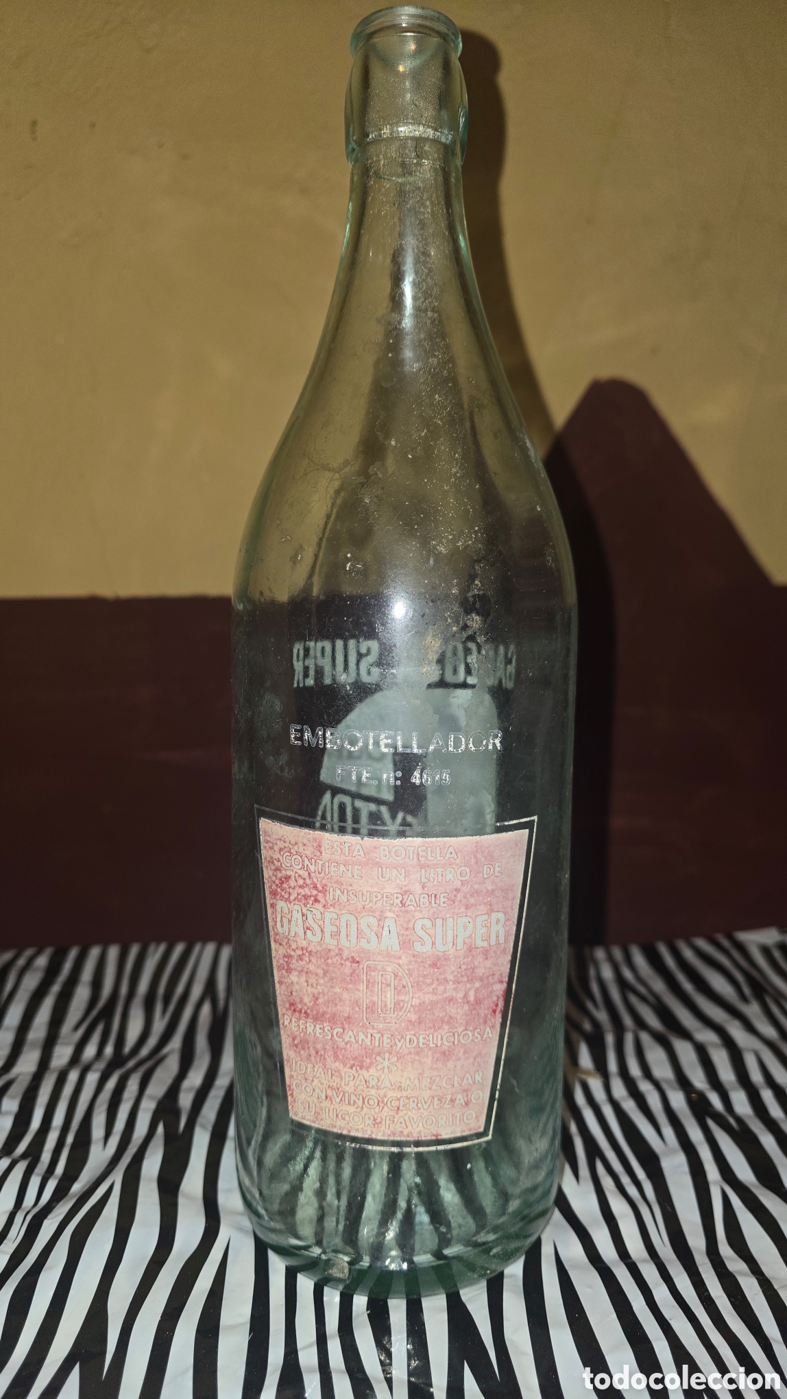 Antig&uuml;edades: Botella de gaseosa super