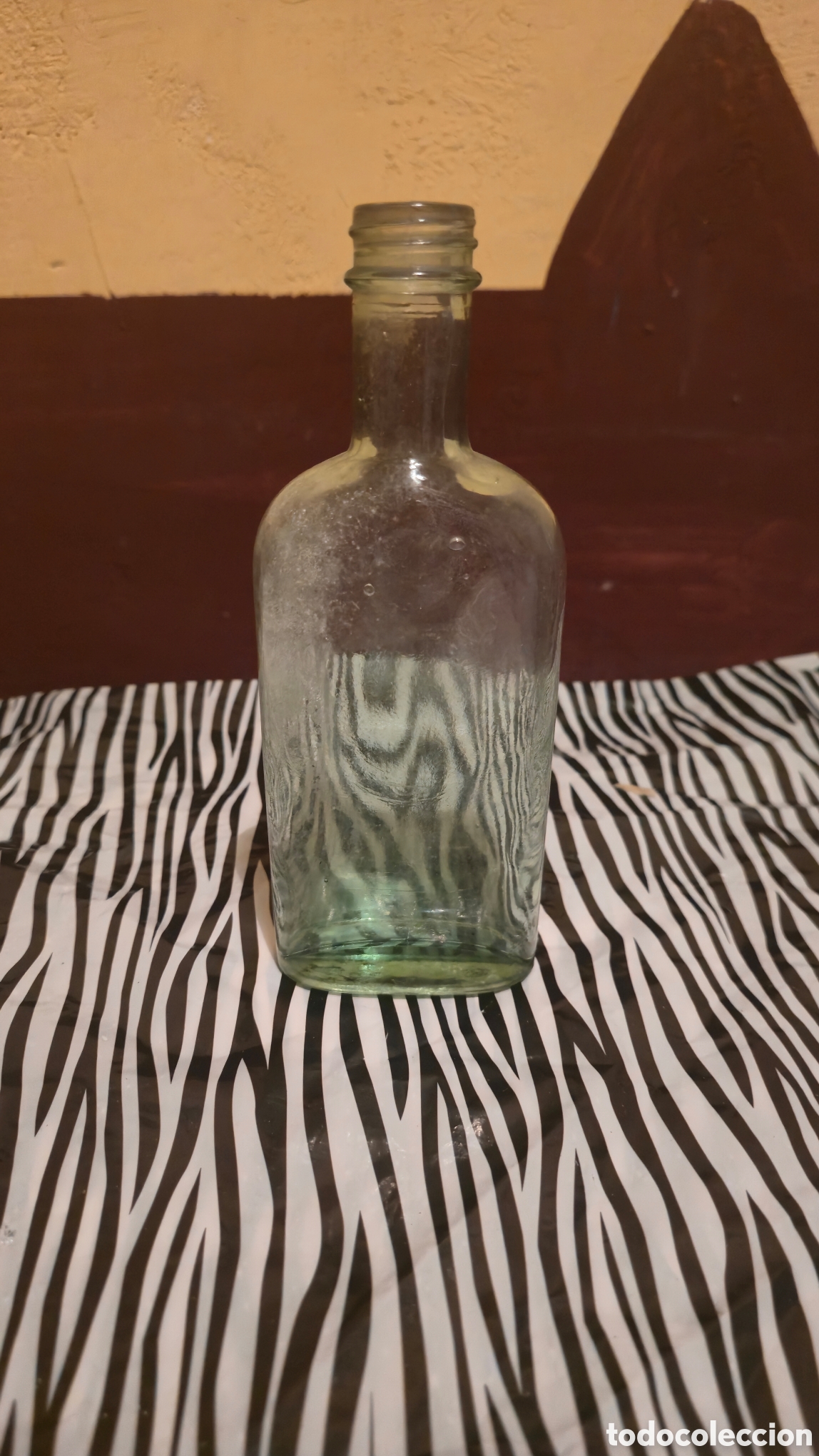 Antig&uuml;edades: Botella frasca licorera vidrio transparente