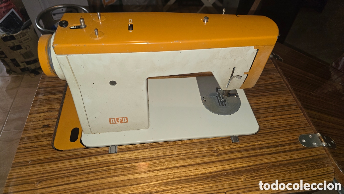 Antig&uuml;edades: Maquina de coser alfa superautomatica con mesa - Foto 2