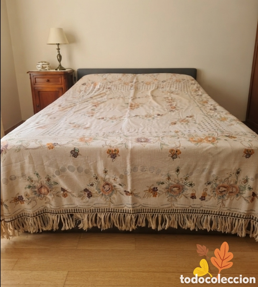 Antig&uuml;edades: Ajuar artesanal S.XX Impecable estado