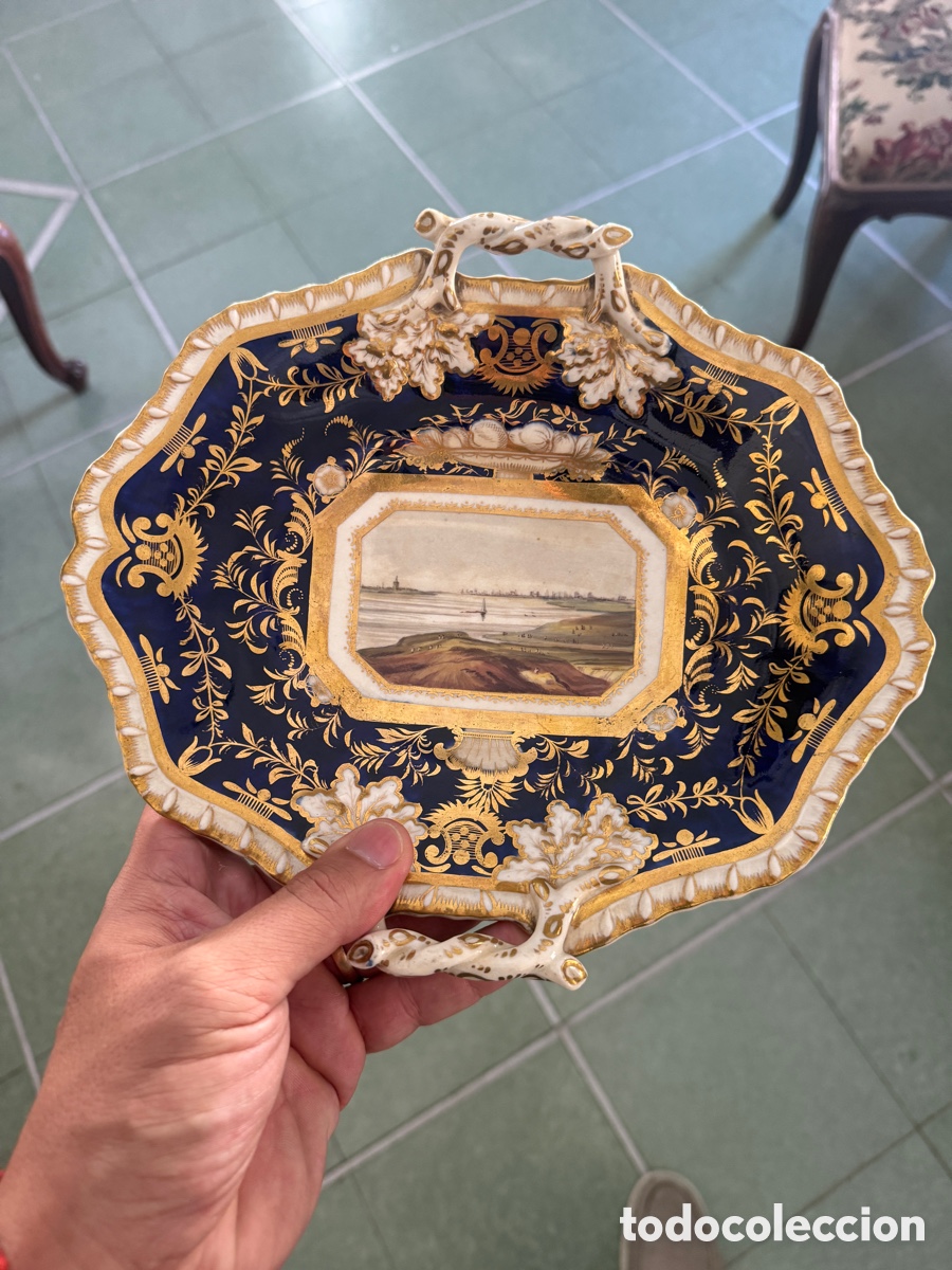 Antiques: Conjunto de porcelana inglesa Worcester con paisajes pintados a mano, circa 1820