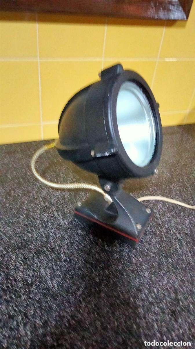 Antig&uuml;edades: Aplique tipo foco &rdquo;iguzzini&rdquo;