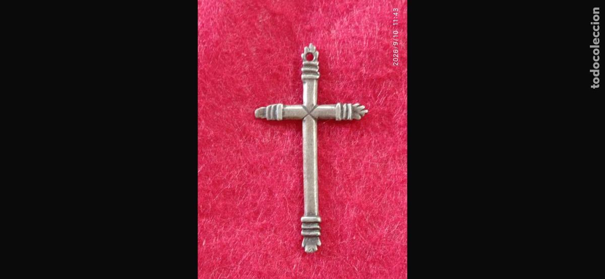 Antig&uuml;edades: Peque&ntilde;a cruz de plata colgante colonial viene de M&eacute;xico s XVII XVIII 4,3x2,3cms