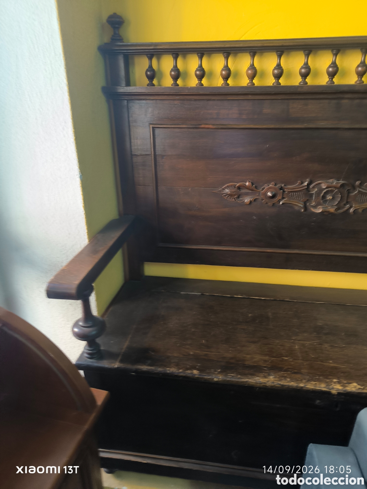 Antig&uuml;edades: Banco con ba&uacute;l antiguo - Foto 2