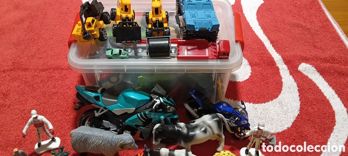 Antig&uuml;edades: Lote variados -coches -mu&ntilde;ecos pl&aacute;stico -goma
