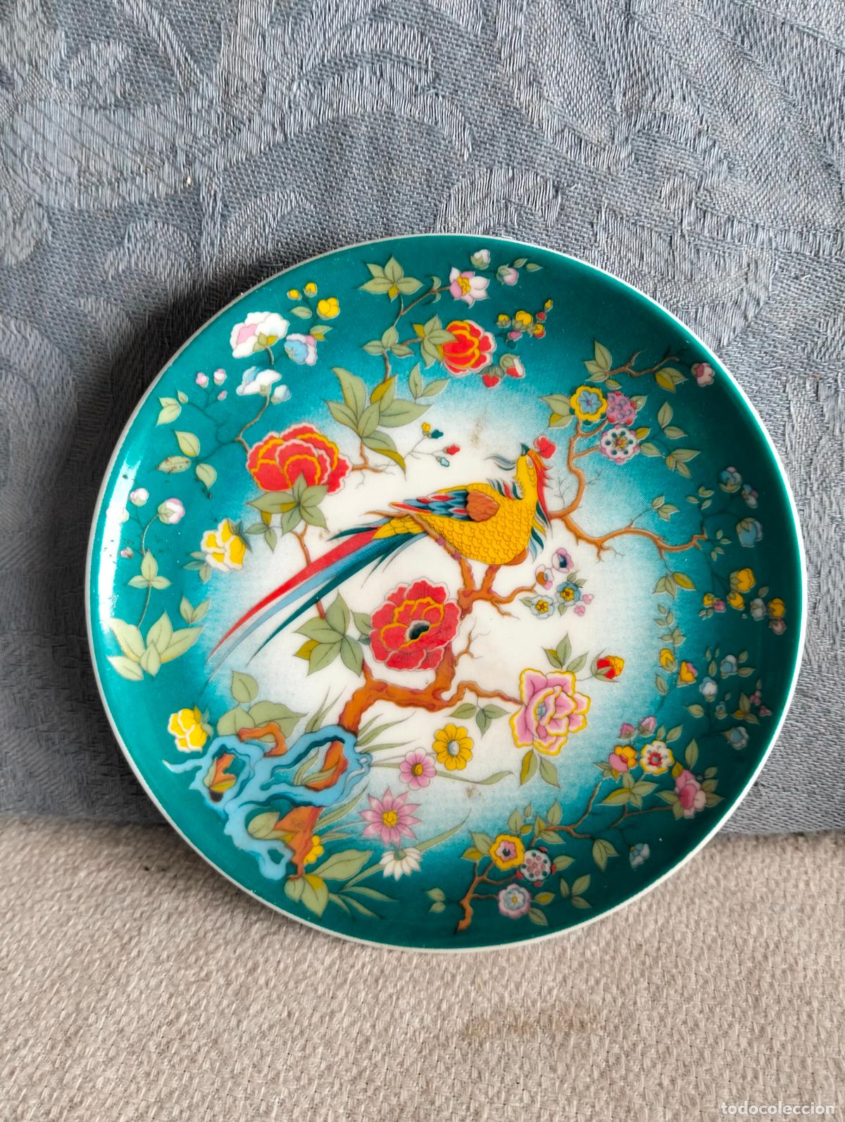 Antig&uuml;edades: Plato de porcelana blanca fina china o Japonesa con dibujo faisan dorado de los a&ntilde;os 60-70