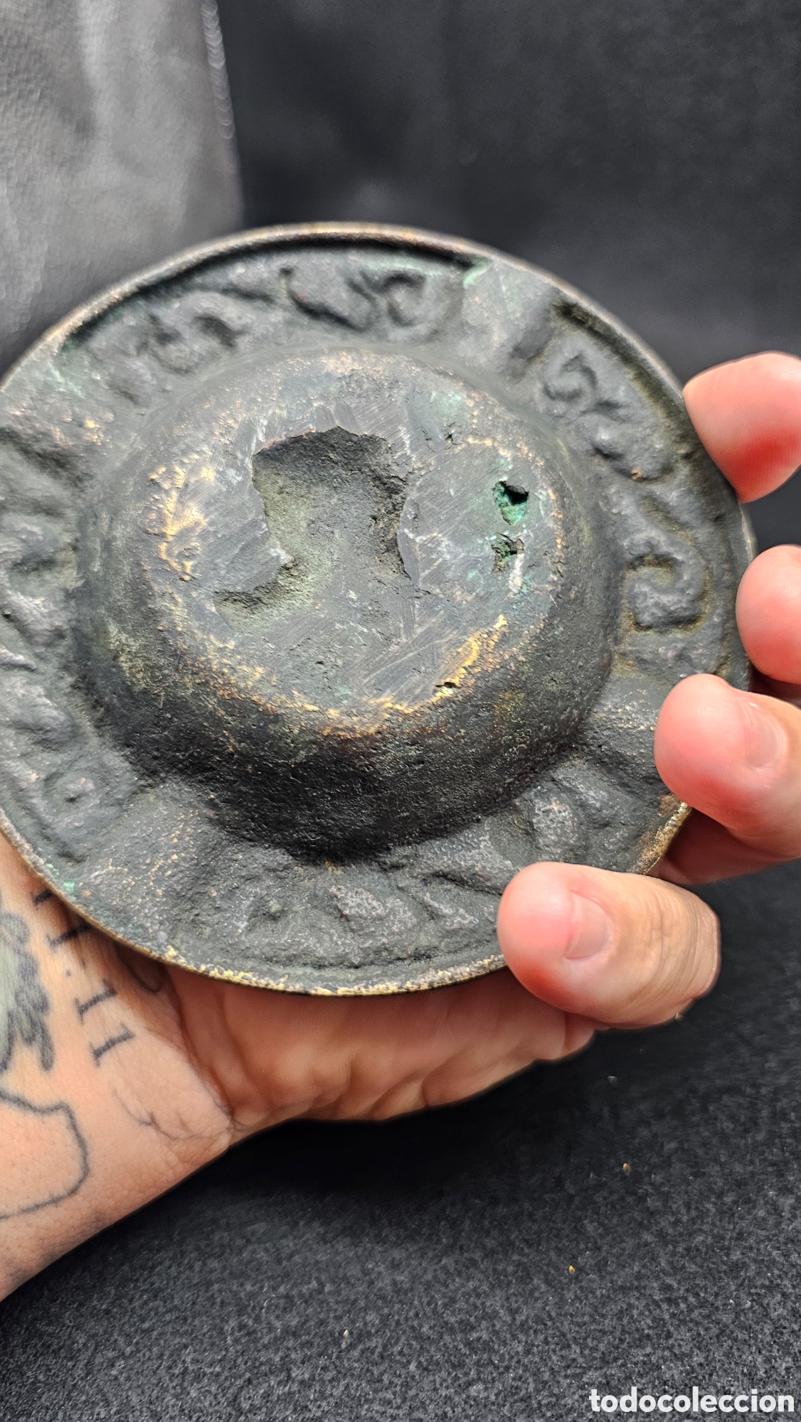 Antig&uuml;edades: Antiguo cenicero de bronce fundido estilo brutalista - Foto 4