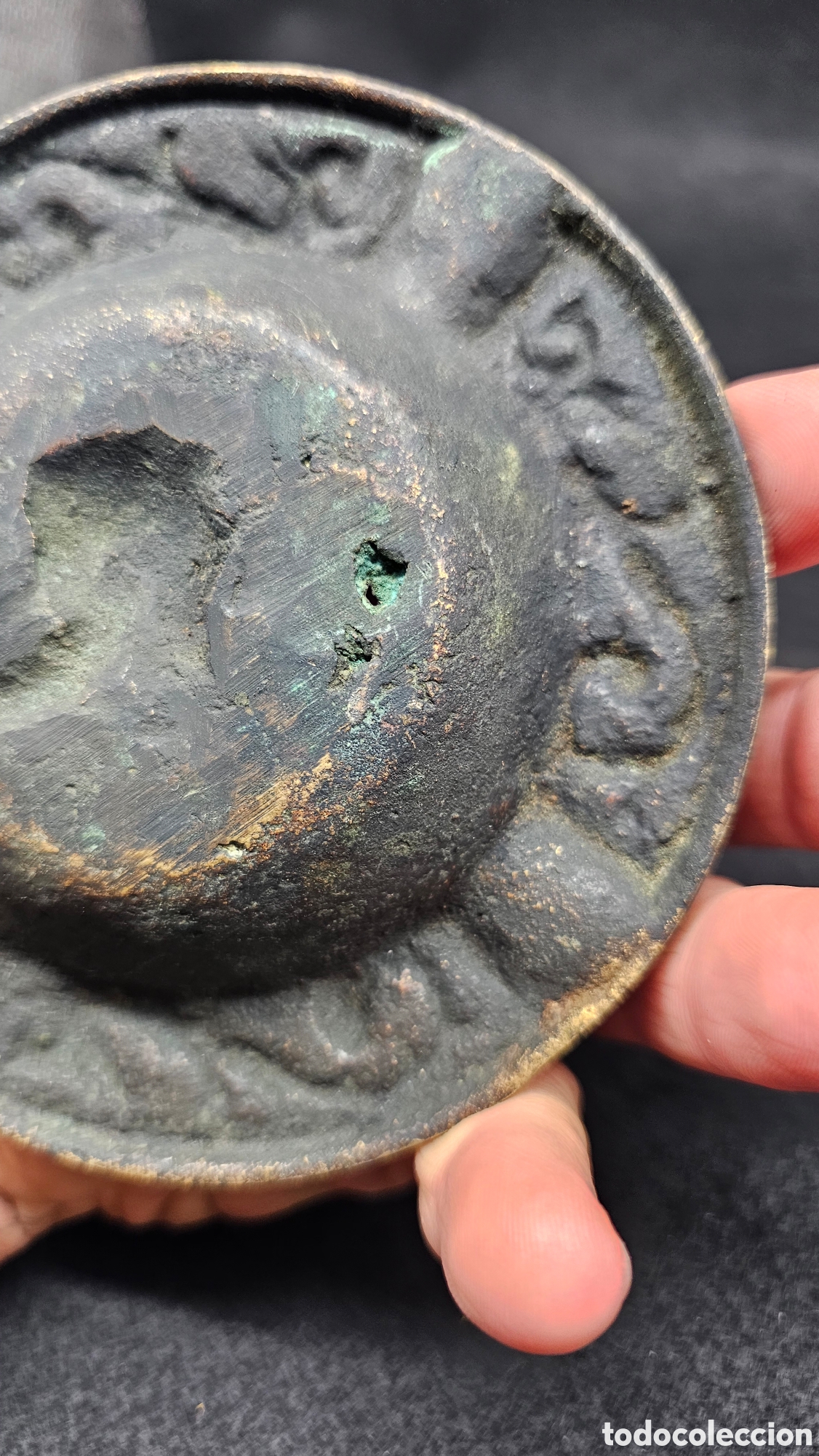 Antig&uuml;edades: Antiguo cenicero de bronce fundido estilo brutalista - Foto 6