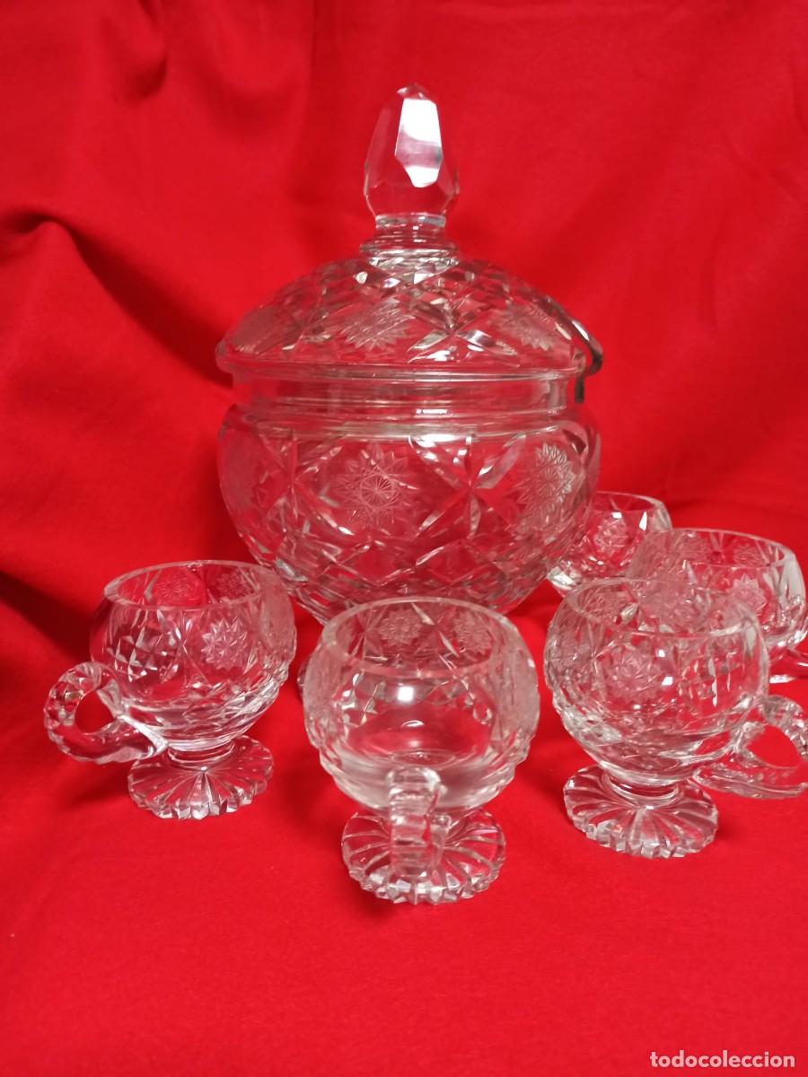 Antiquit&eacute;s: PONCHERA CRISTAL TALLADO BOHEMIA CON 5 JARRITAS MEDIDAS 31 DE ALTO X 18 DE ANCHO CENT&Iacute;METROS