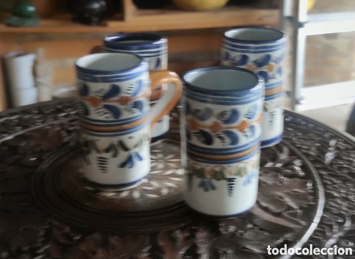 Antig&uuml;edades: Cuatro jarritas , originales de Talavera