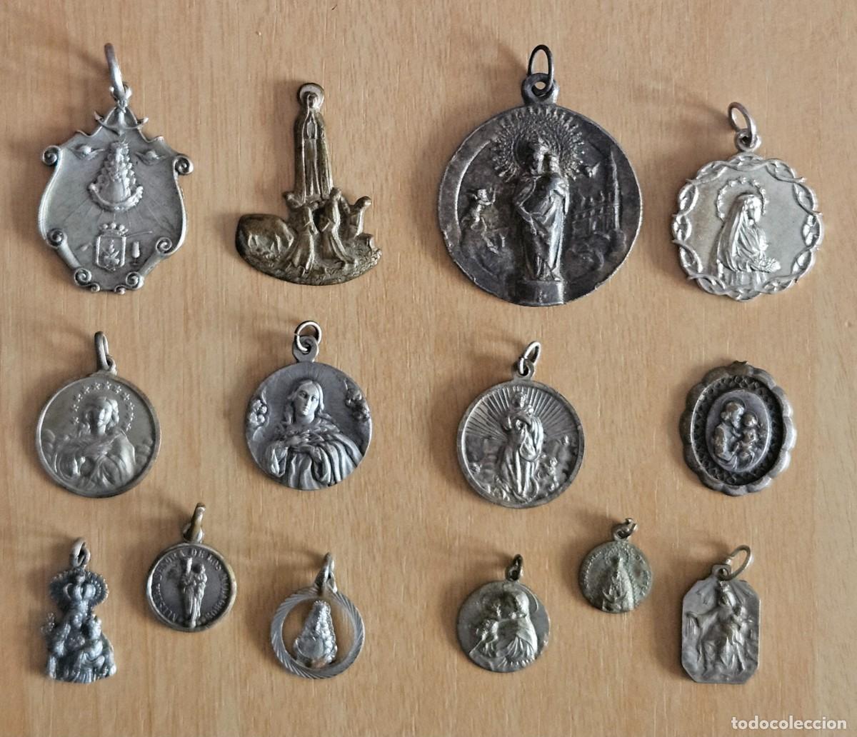 Antig&uuml;edades: LOTE RELIGIOSO - 14 PIEZAS EN METAL y algunas EN PLATA - (por definir) - Peso 51,50g. +-
