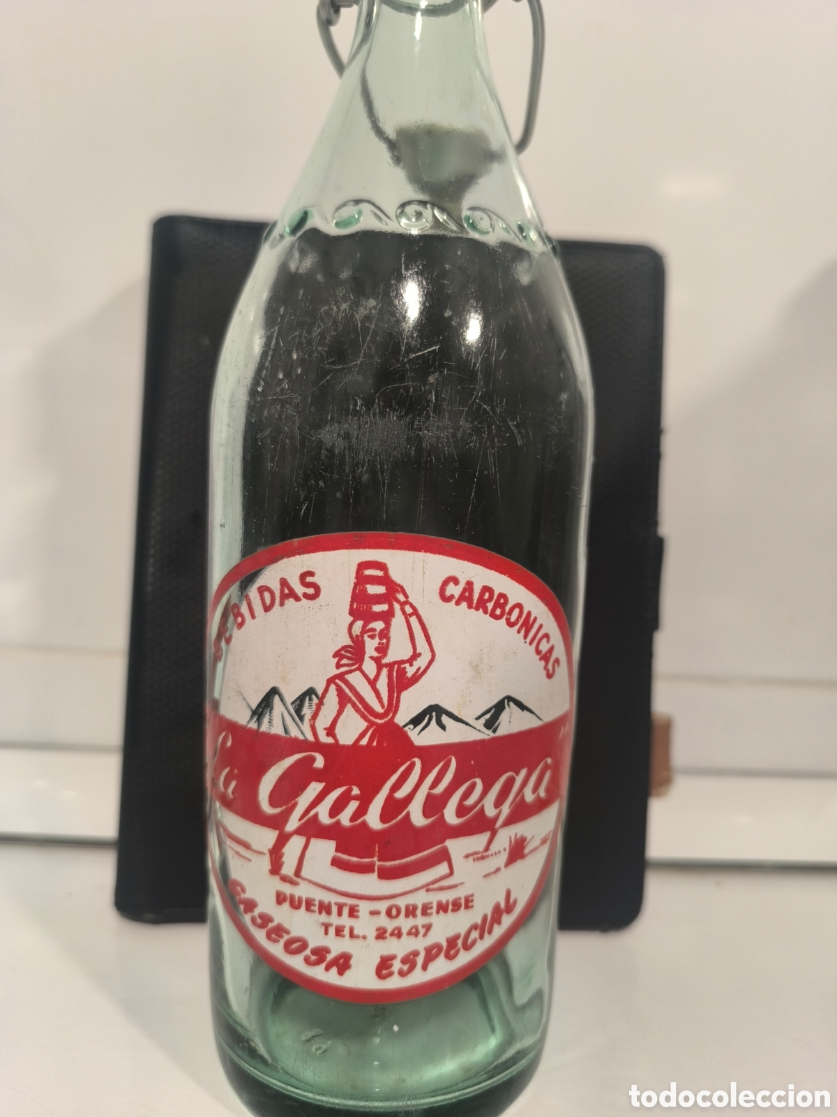 Antig&uuml;edades: Botella antigua de gaseosa