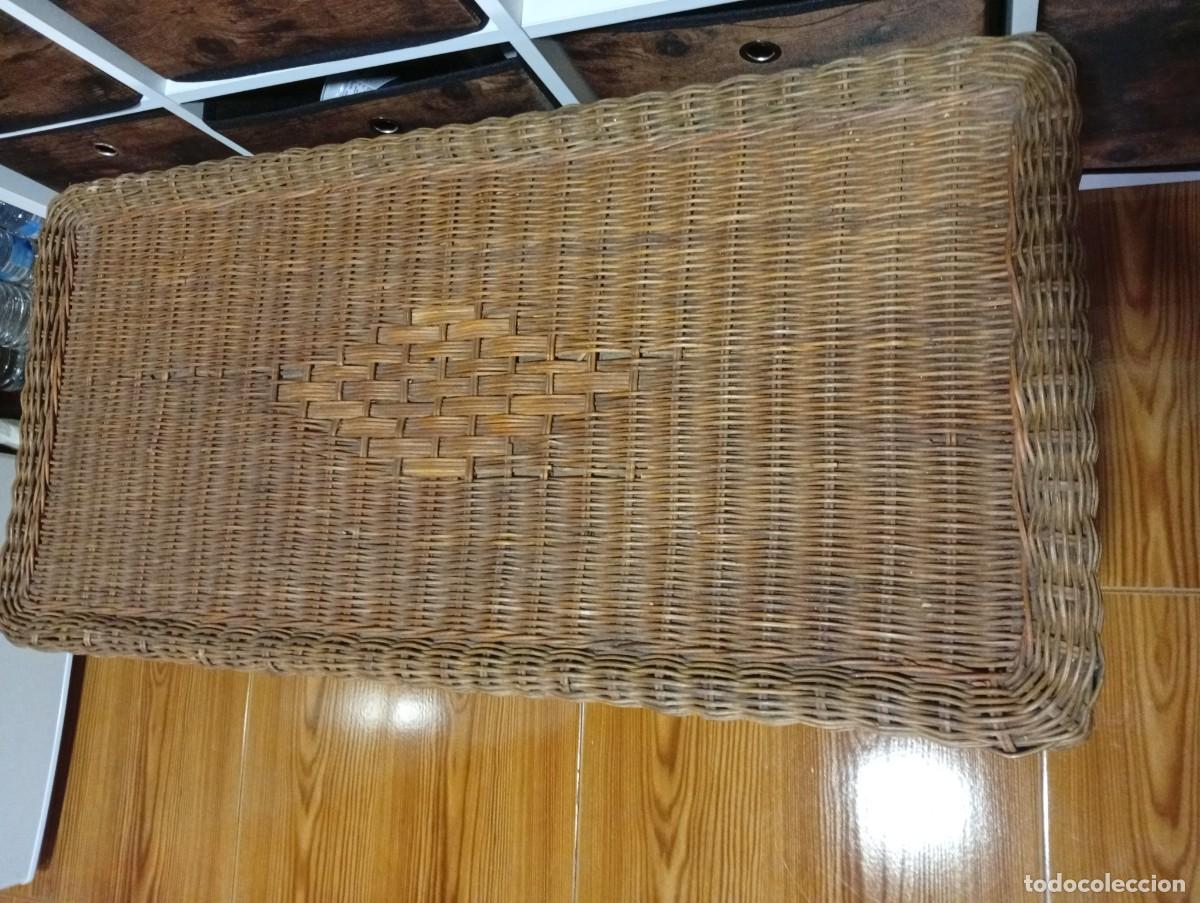 Antig&uuml;edades: bonito baul de mimbre - Foto 5