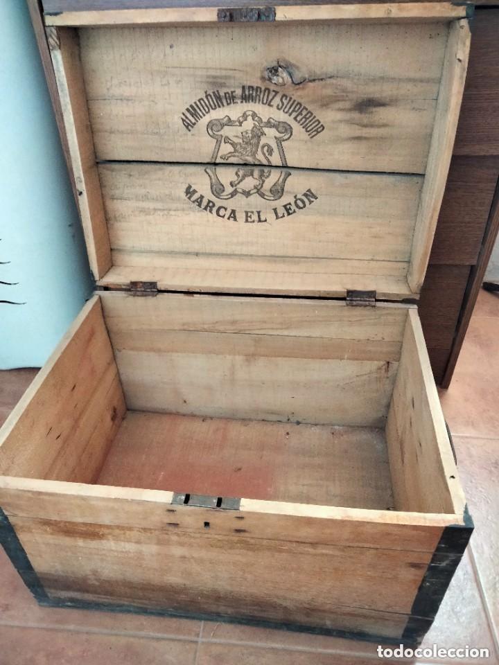 Antig&uuml;edades: ANTIGUA CAJA DE MADERA -ALMIDON DE ARROZ SUPERIOR-MARCA EL LEON
