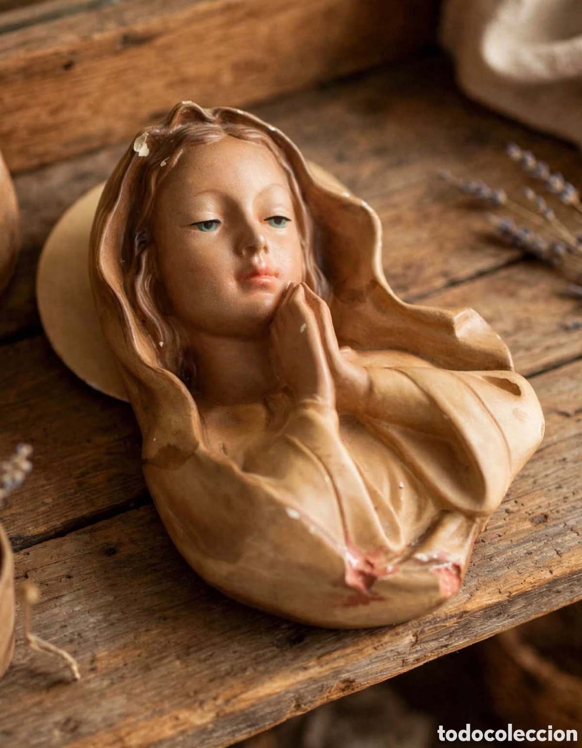 Antig&uuml;edades: BUSTO VIRGEN DE ESCAYOLA, PINTADA A MANO. 70s