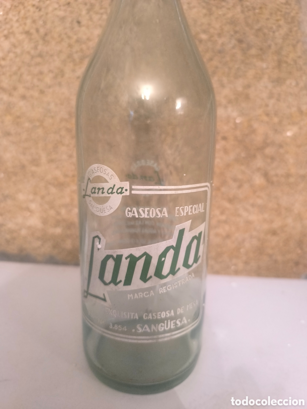 Antig&uuml;edades: Botella antigua de gaseosa