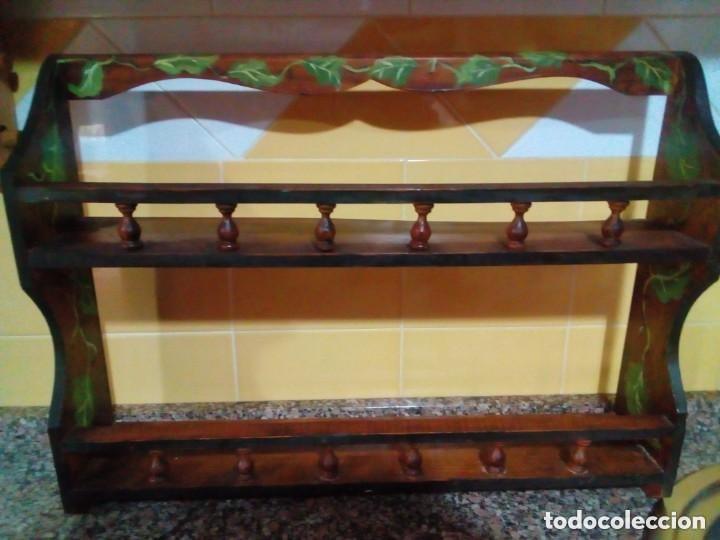 Antig&uuml;edades: BONITA ESTANTERIA DE MADERA - Foto 6