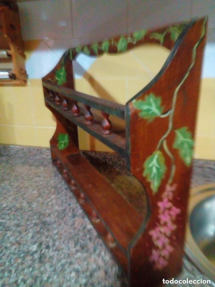 Antig&uuml;edades: BONITA ESTANTERIA DE MADERA - Foto 7