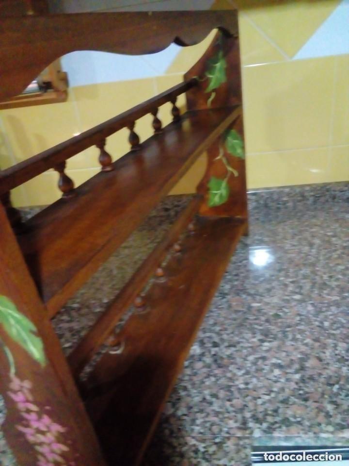Antig&uuml;edades: BONITA ESTANTERIA DE MADERA - Foto 8