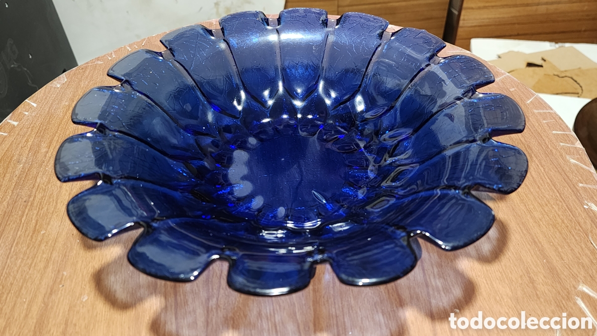 Antig&uuml;edades: Gran Centro de Mesa Vintage Azul Cobalto (28x7 cm) &ndash; Cuenco Flor de Loto Vidrio Prensado Texturizado
