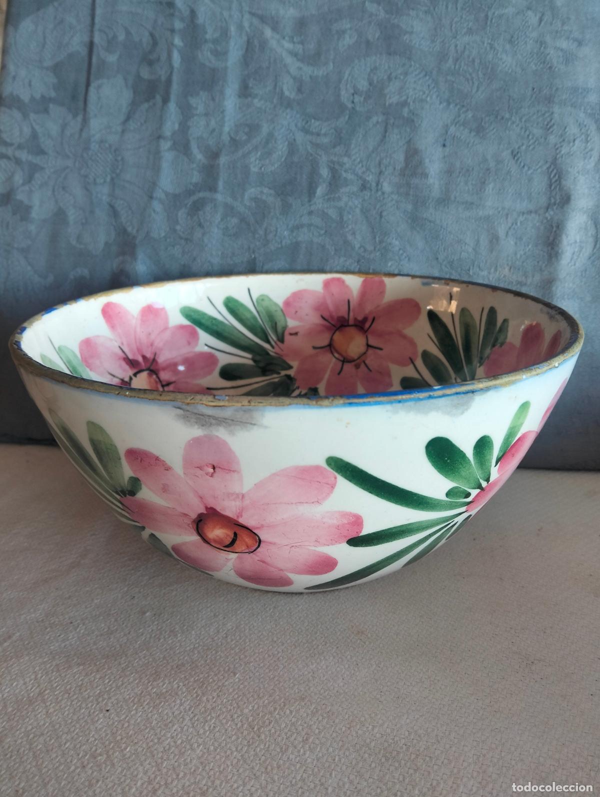Antiquit&eacute;s: Cuenco vol antiguo de ceramica loza blanca con flores pintadas de Manises de los a&ntilde;os 40-50