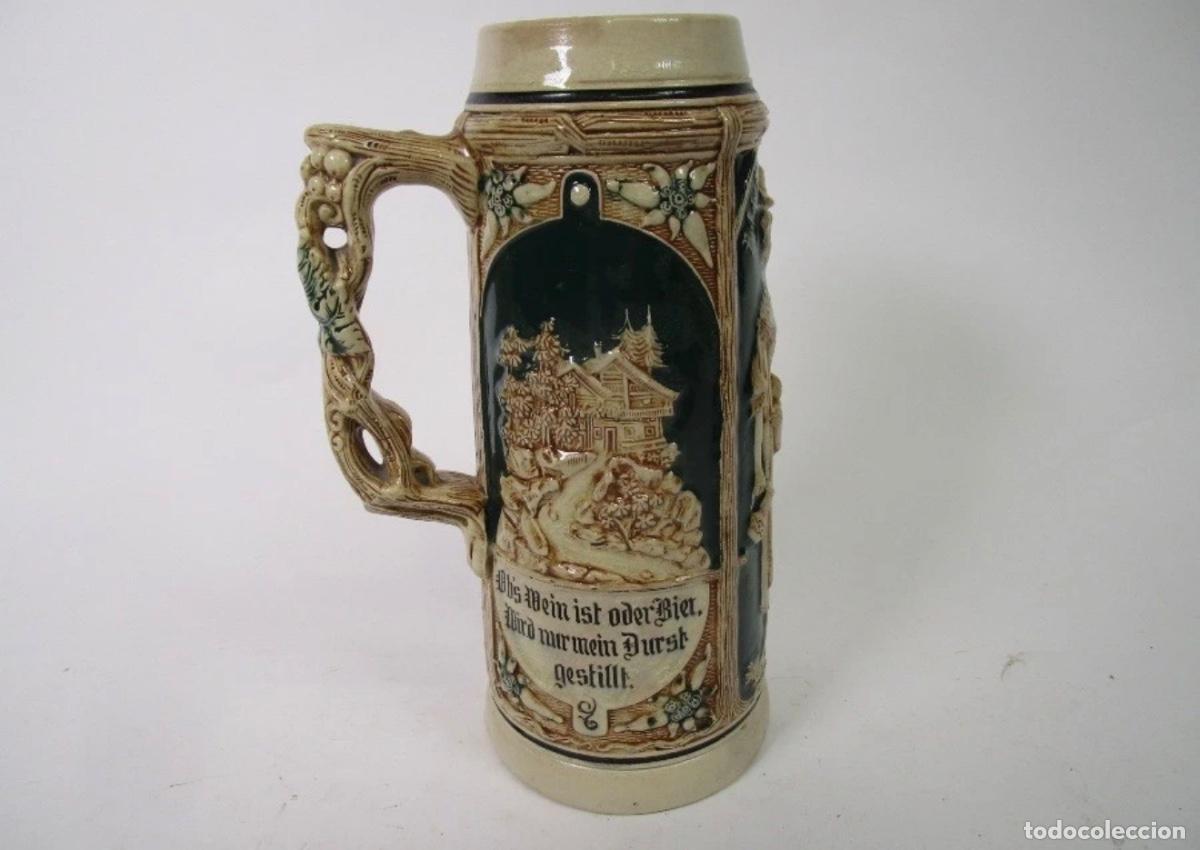 Antig&uuml;edades: Gran jarra alemana de cerveza 27 cm &ndash; Cer&aacute;mica en relieve &ndash; Escenas alpinas &ndash; Vintage