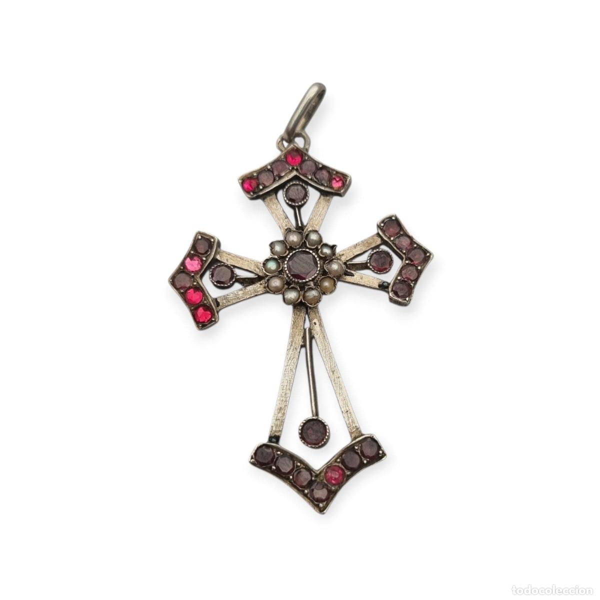 Antig&uuml;edades: Cruz victoriana de plata con granates, pedrer&iacute;a y perlas, Renaissance Revival, ca. 1890&ndash;1900