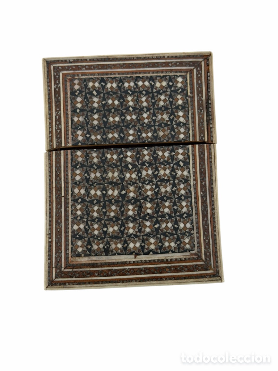 Antiques: Antigua Caja de Madera y Hueso