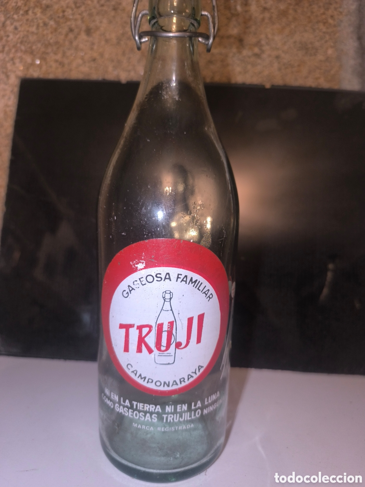 Antig&uuml;edades: Botella antigua de gaseosa