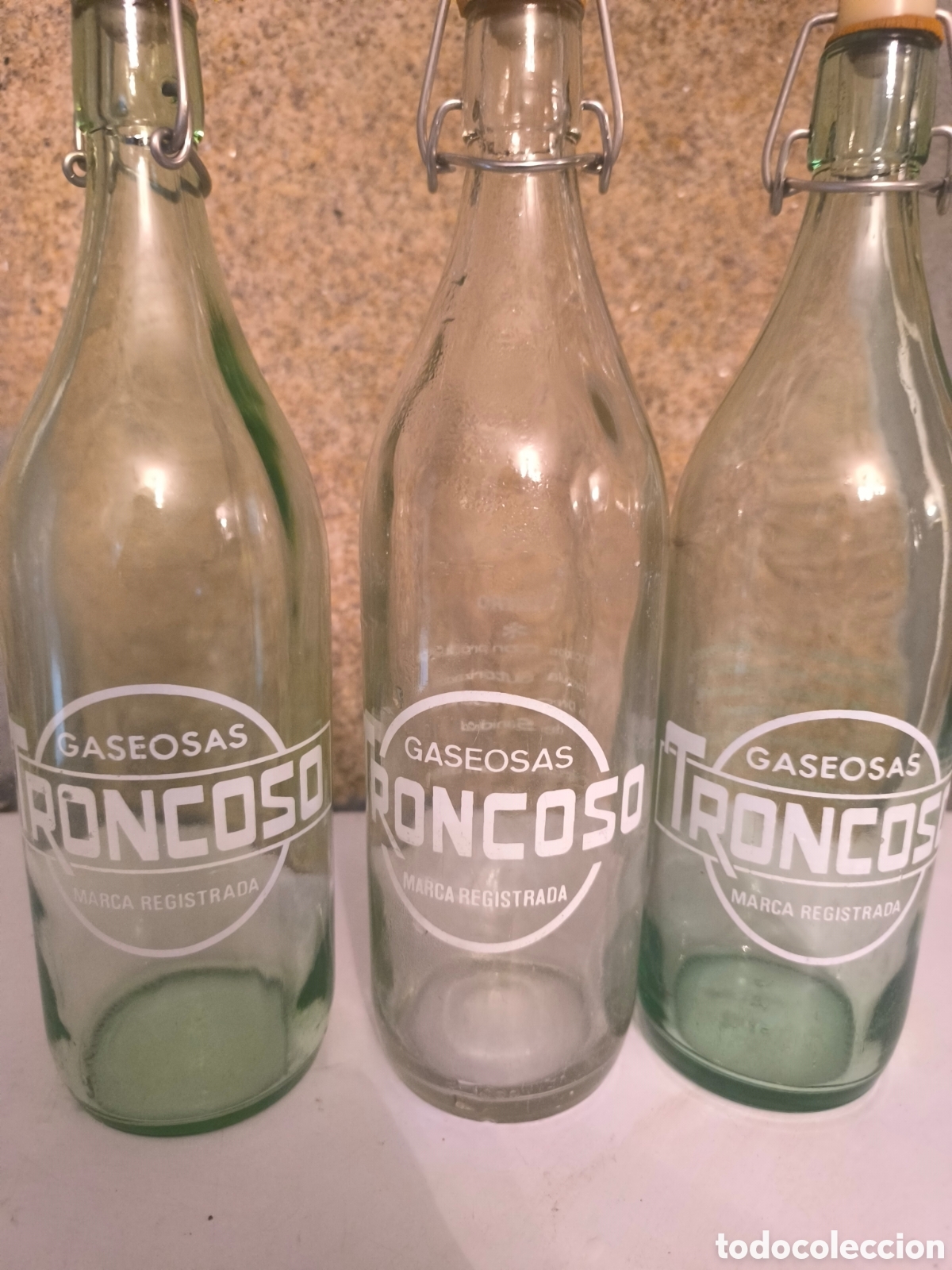 Antig&uuml;edades: Lote botellas antiguas de gaseosa