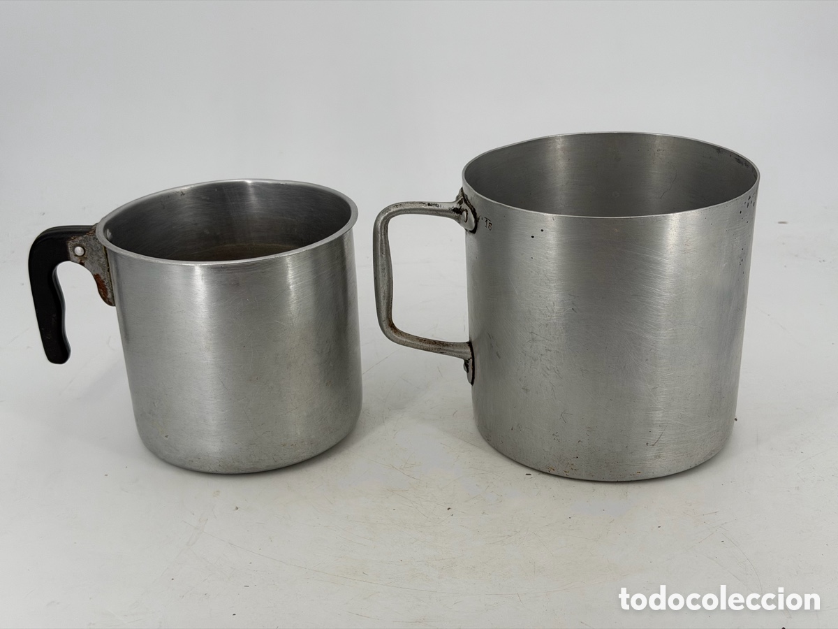 Antig&uuml;edades: Pareja de Cacerolas de Acero - Foto 2