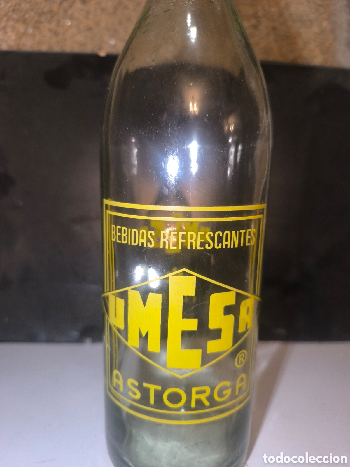 Antig&uuml;edades: Botella antigua de gaseosa