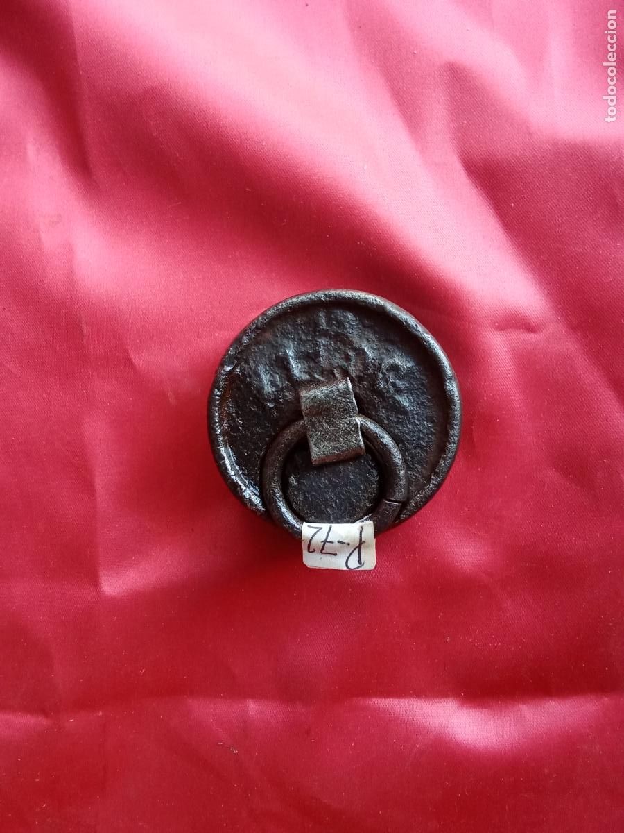 Antig&uuml;edades: Antigua pesa de medio kilo, Pesa-72, pesa 490 gramos. Caja Pesas