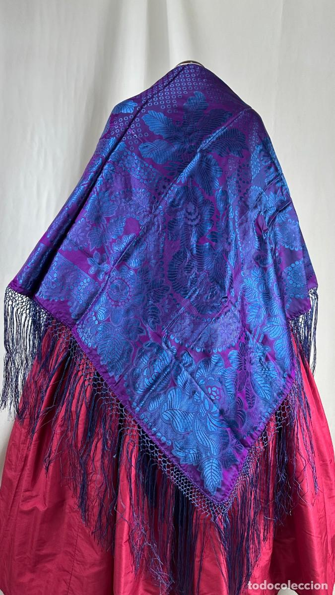 Antig&uuml;edades: Pa&ntilde;uelo adamascado azul y morado - Foto 3