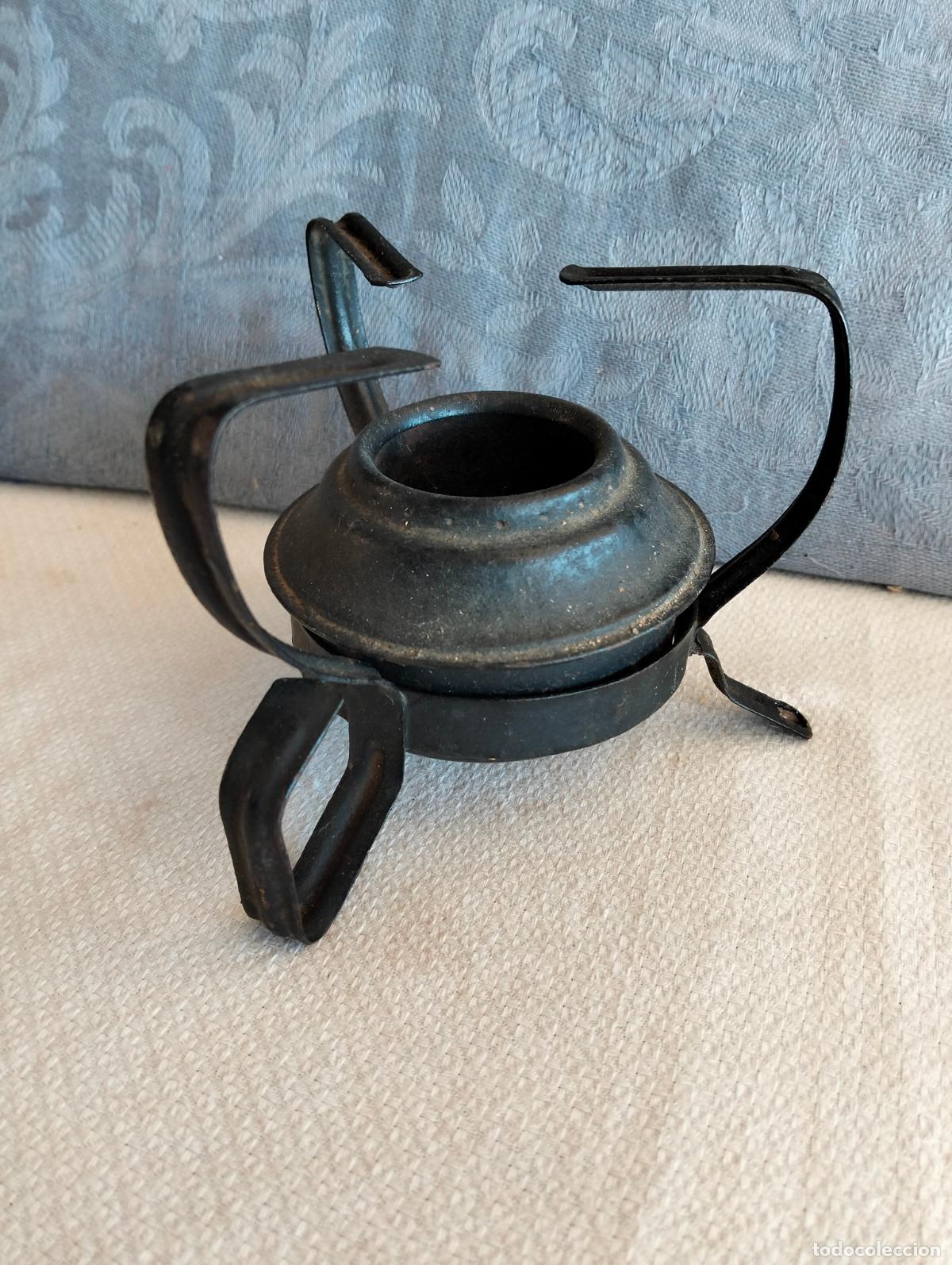 Antiques: Fog&oacute;n hornillo de hierro y lat&oacute;n de alcohol para calentar alimentos port&aacute;til de los a&ntilde;os 40-50