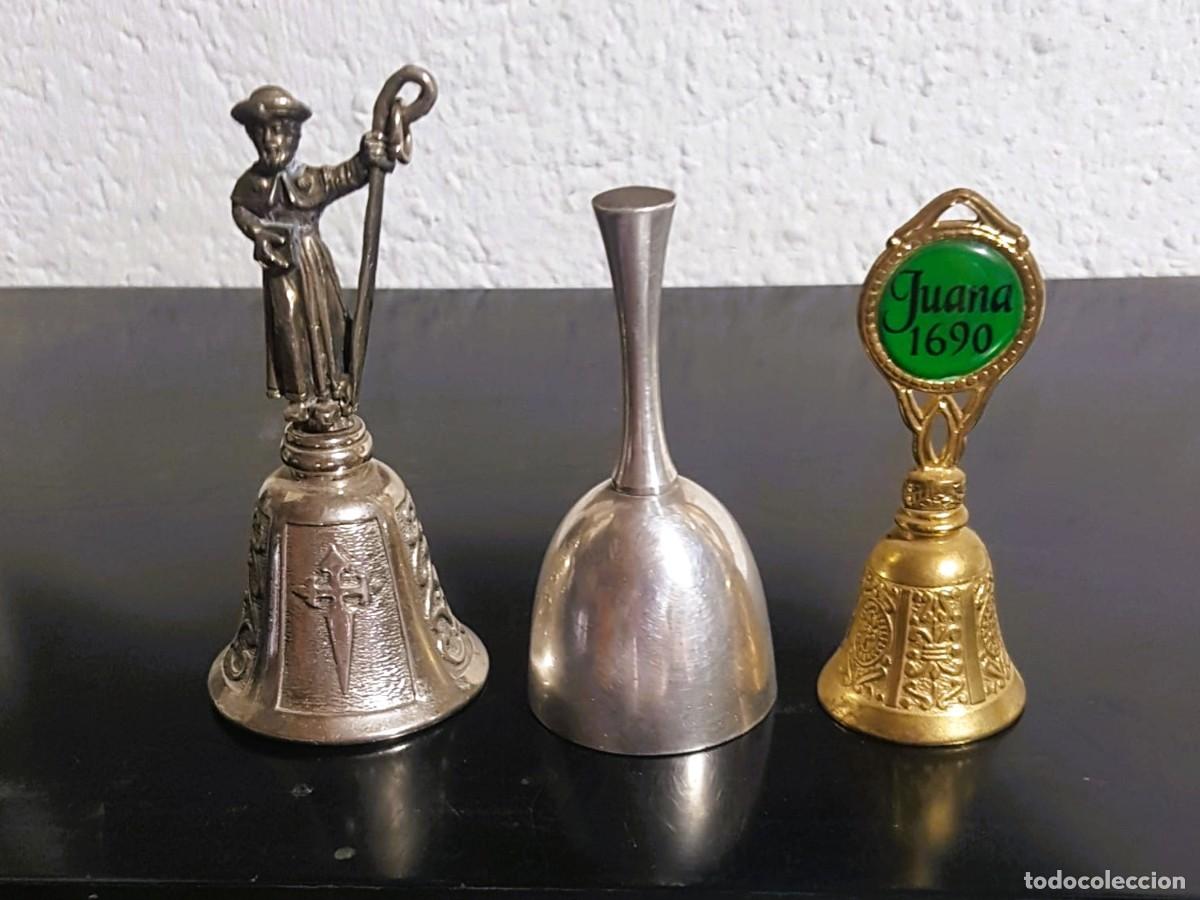 Antig&uuml;edades: LOTE VINTAGE DE 3 CAMPANILLAS DE COLECCI&Oacute;N