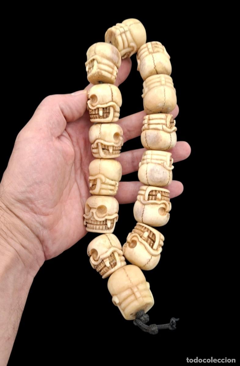 Antig&uuml;edades: Collar o rosario de oracion tibetana Mala con calaveras de hueso