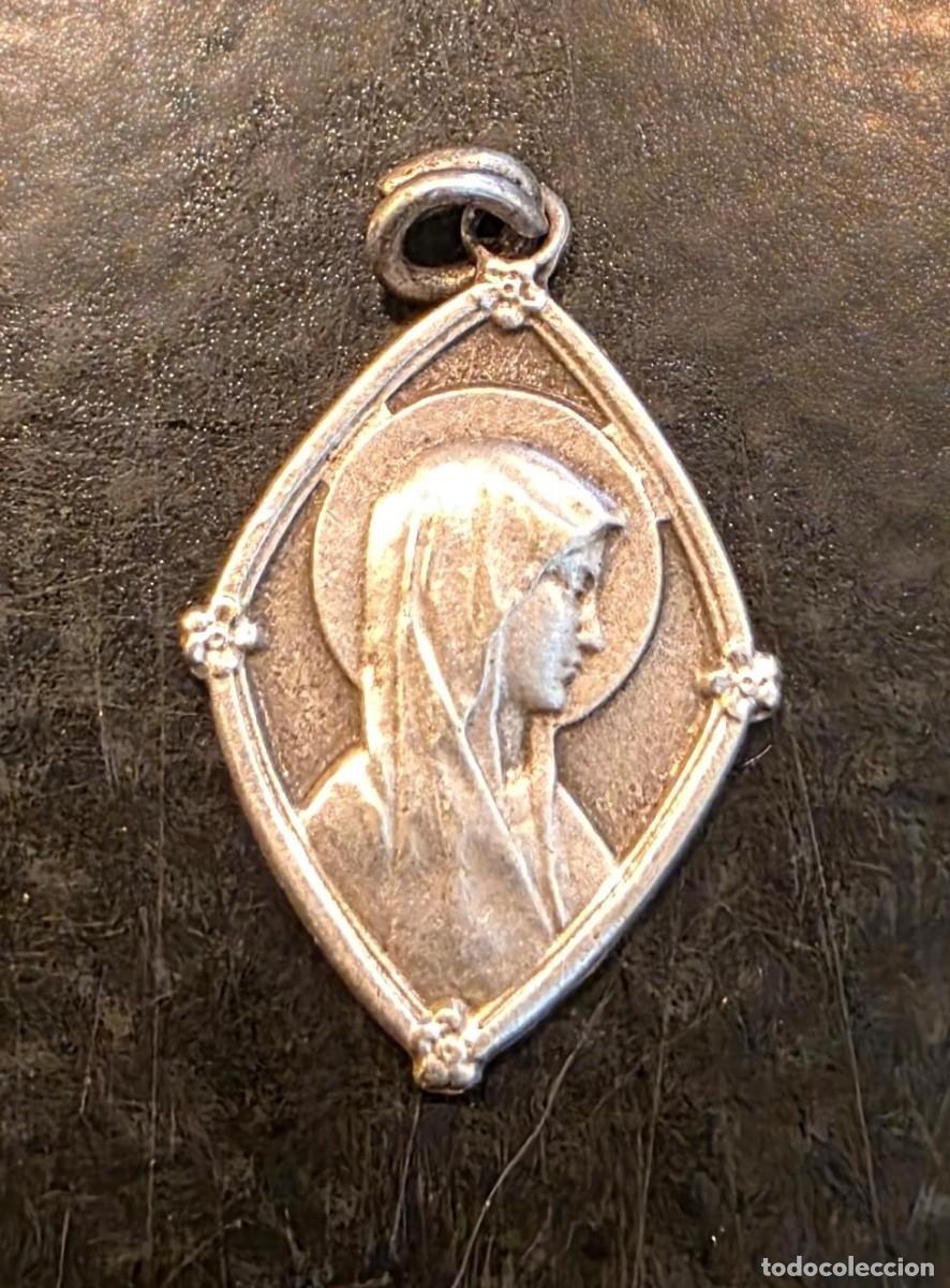 Antig&uuml;edades: Medalla antigua Virgen de Lourdes y Santa Bernadette en plata de ley &ndash; 2 cm &ndash; reversible
