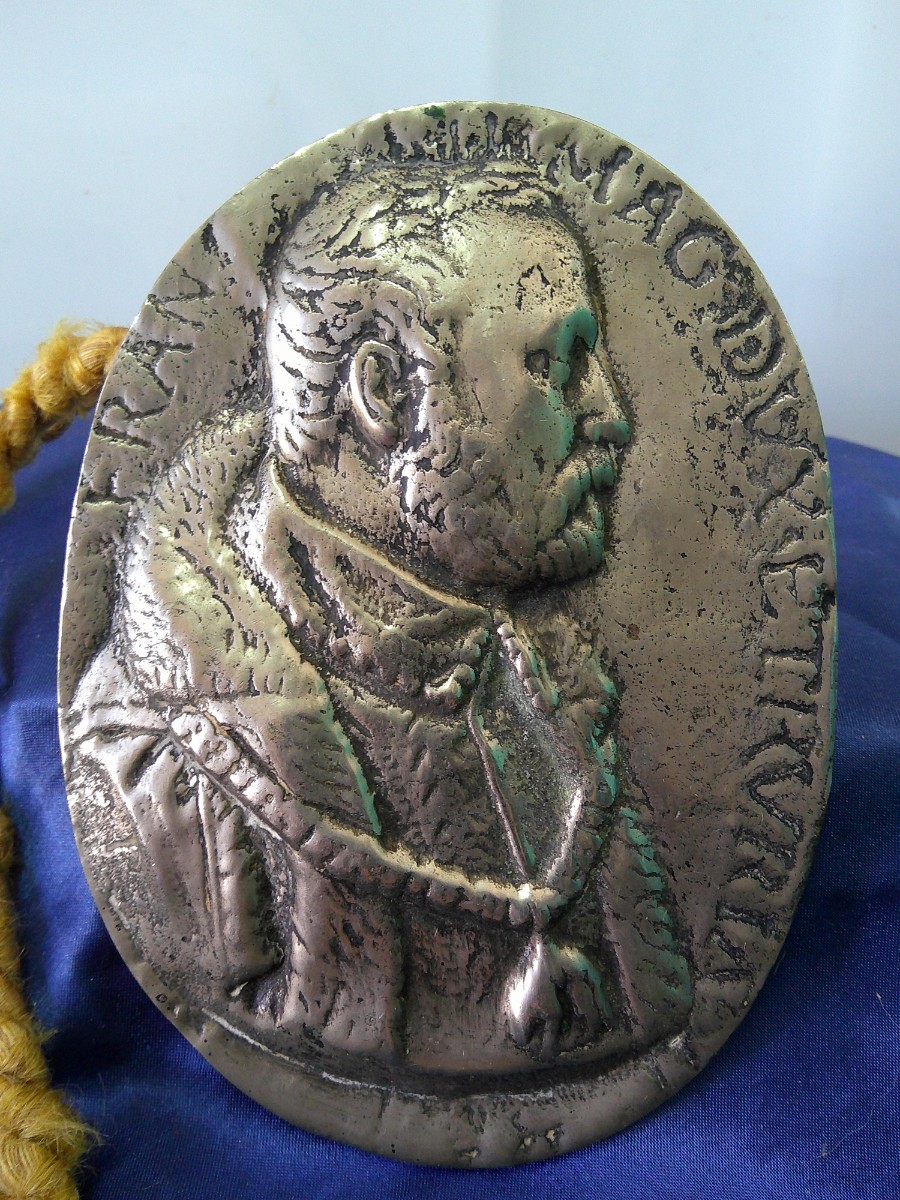 Antig&uuml;edades: &iexcl;&iexcl; MEDALLON.: &rdquo;FRAN MAGNUS DUX ETRURIA&rdquo; Gran Duque de TOSCANA. Familia =MEDICI= BROCE-PLATA.!!C-14