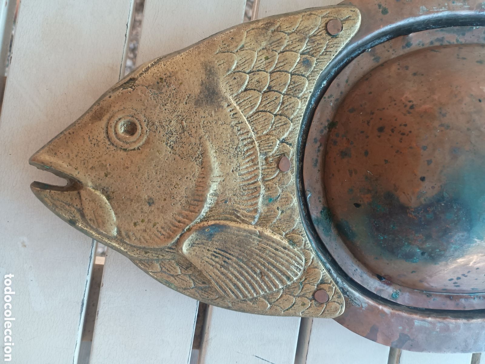 Antig&uuml;edades: Bandeja bronce y cobre pescado - Foto 2